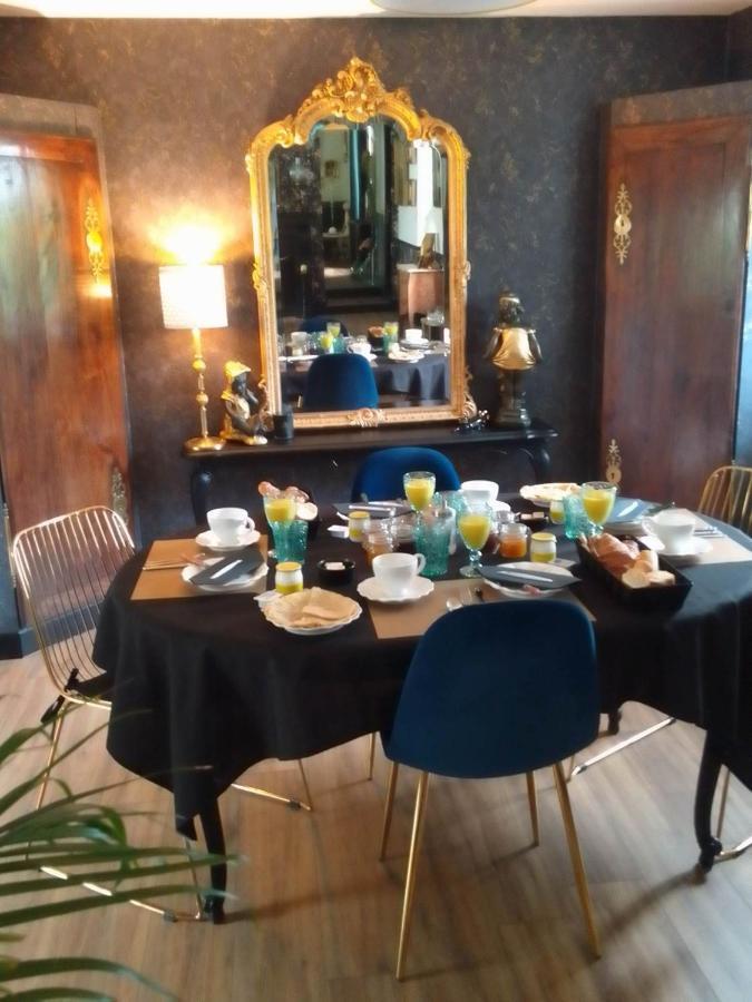 La Menardiere Serenitatis Chambre D'Hotes Petit Dejeuner Compris Corseul Exterior foto